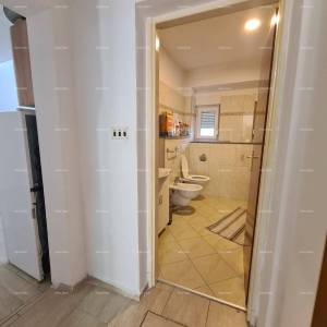 Izvrsna prilika! Prodaja renovirane kuće u centru Medulina! Pogled na more!