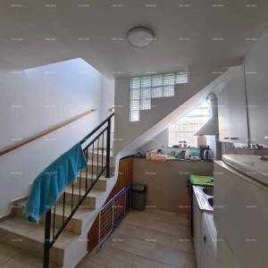 Izvrsna prilika! Prodaja renovirane kuće u centru Medulina! Pogled na more!