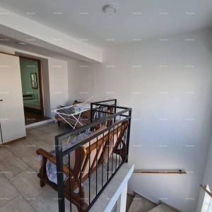 Izvrsna prilika! Prodaja renovirane kuće u centru Medulina! Pogled na more!