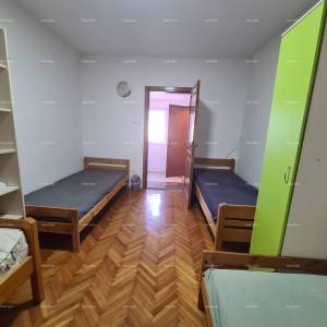 Izvrsna prilika! Prodaja renovirane kuće u centru Medulina! Pogled na more!