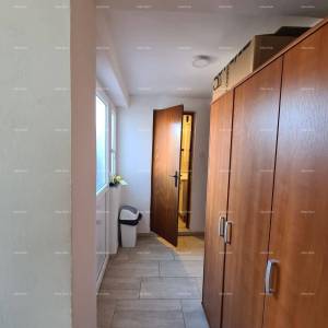 Izvrsna prilika! Prodaja renovirane kuće u centru Medulina! Pogled na more!