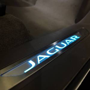 Jaguar F-Pace PRESTIGE 2.0D 180HP AWD A8