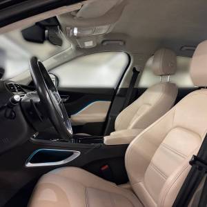 Jaguar F-Pace PRESTIGE 2.0D 180HP AWD A8