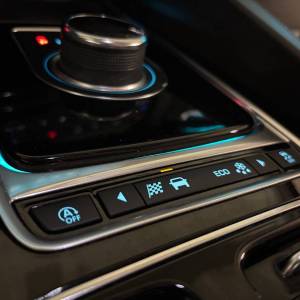 Jaguar F-Pace PRESTIGE 2.0D 180HP AWD A8