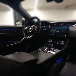 Jaguar F-Pace R-DYN SE 3.0 300 AWD A8 MHEV