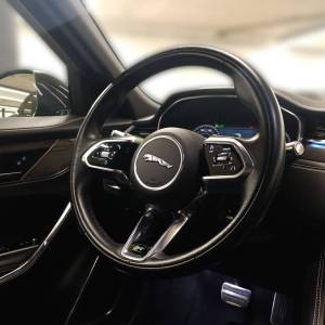 Jaguar F-Pace R-DYN SE 3.0 300 AWD A8 MHEV