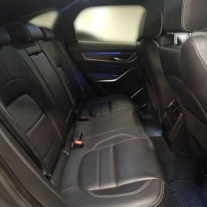 Jaguar F-Pace R-DYN SE 3.0 300 AWD A8 MHEV