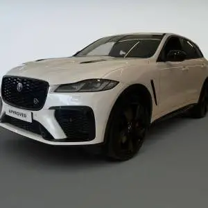 Jaguar F-Pace SVR 5.0 550HP AWD A8