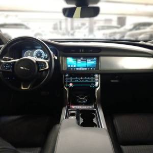 Jaguar XF PRESTIGE 2.0D 180