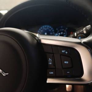 Jaguar XF PRESTIGE 2.0D 180 AWD