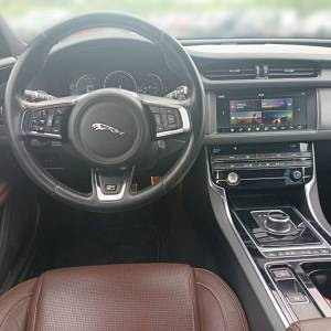 Jaguar XF R-SPORT 2.0 D