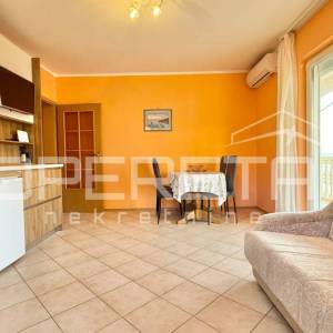 Jednosoban apartman u centru Starigrada, 47m2 neto 