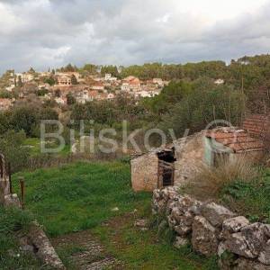 Kamena kuća s 5 manjih objekta u Dolu, Hvar, prodaja