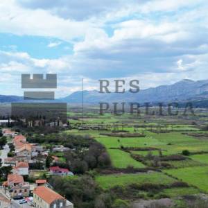 KAMENA KUĆA U KONAVLIMA