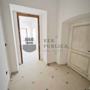 KAMENA KUĆA U KONAVLIMA