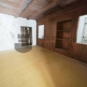 KAMENA KUĆA U TRSTENIKU