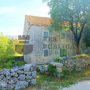 KAMENA KUĆA ZA OBNOVU NA PELJEŠCU - CIJENA NA UPIT