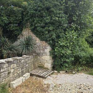 Kamena kuća za renovaciju – Svetvinčenat, Istra