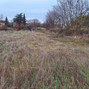 KANFANAR - Prodaje se građevinsko zemljište / građevinska dozvola