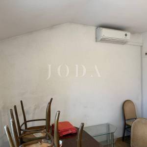 Kantrida - Šarmantna prizemnica s velikom okućnicom