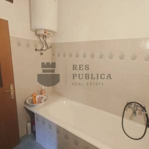 KAPETANSKA KUĆA SA VRTOM I DODATNIM OBJEKTOM