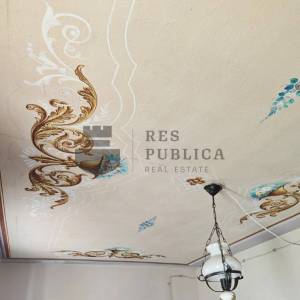 KAPETANSKA KUĆA SA VRTOM I DODATNIM OBJEKTOM