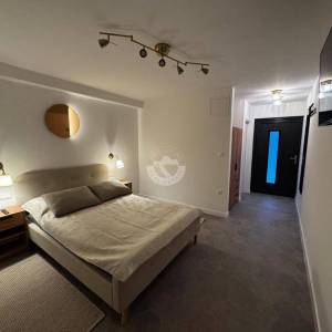 Karlovac, prekrasan Ranč  na 6000 m2 na Slapu , dvije Kuće, i objekt sa  4 Apartmana