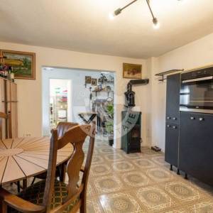 Karlovac, prekrasan Ranč  na 6000 m2 na Slapu , dvije Kuće, i objekt sa  4 Apartmana