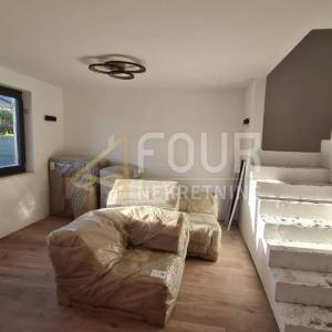 Kastav, dvojna kuća, 120m2