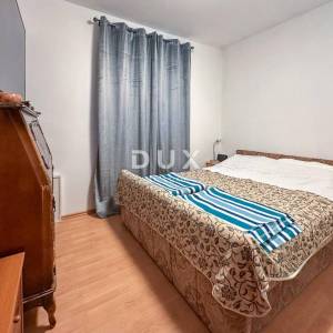 KASTAV - dvojna kuća s dva stana i uređenom okućnicom