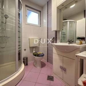 KASTAV - dvojna kuća s dva stana i uređenom okućnicom