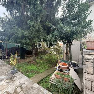 KASTAV, RUBEŠI - roh-bau etaža s velikom terasom i pogledom!