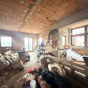 KASTAV, RUBEŠI - roh-bau etaža s velikom terasom i pogledom!