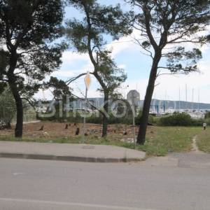 Kaštel Gomilica, građevinsko zemljište u K-zoni.