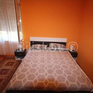 Kaštel Novi, 2 stana u obiteljskoj kući, 200m2, prodaja