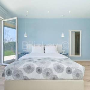 Kaštel Novi, luksuzna prizemnica na 1012 m2