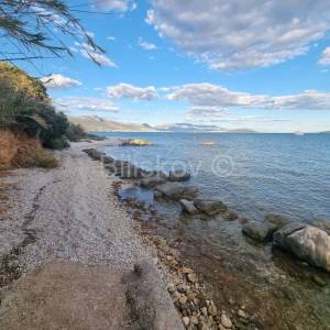 Kaštel Štafilić, građ. zemljište 1.red do mora M5 zona