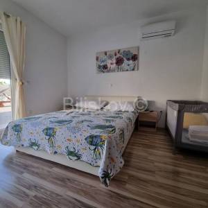 Kaštel Štafilić, novogradnja, villa sa bazenom