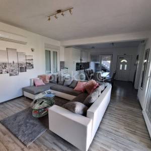 Kaštel Štafilić, novogradnja, villa sa bazenom