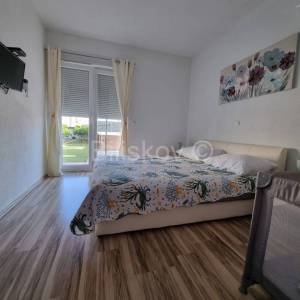 Kaštel Štafilić, novogradnja, villa sa bazenom