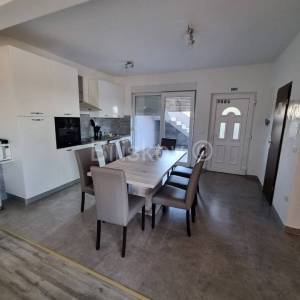 Kaštel Štafilić, novogradnja, villa sa bazenom