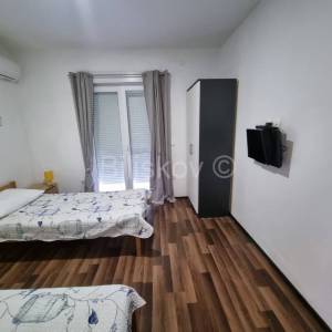 Kaštel Štafilić, novogradnja, villa sa bazenom