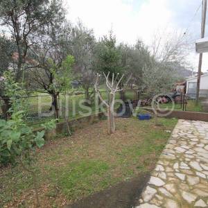 Kaštel Stari, kuća s 4 stana, 416m2, prodaja