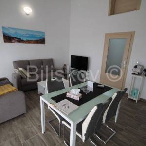 Kaštel Stari, kuća s 4 stana, 416m2, prodaja