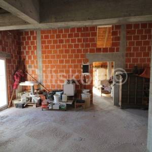 Kaštel Stari, obiteljska kuća s 3 stana, 490m2, prodaja