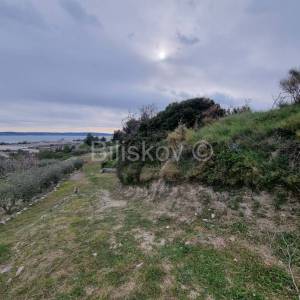 Kaštel Sućurac, građevinsko zemljište M7