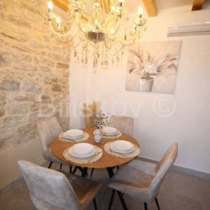 Kaštel Sućurac, kamena kuća 60m2 renovirano, prodaja