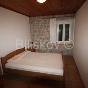 Kaštel Sućurac, kamena kuća 244m2, prodaja