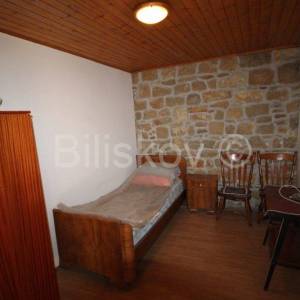 Kaštel Sućurac, kamena kuća 244m2, prodaja