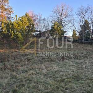 Klana, građevinsko zemljište, 829m2